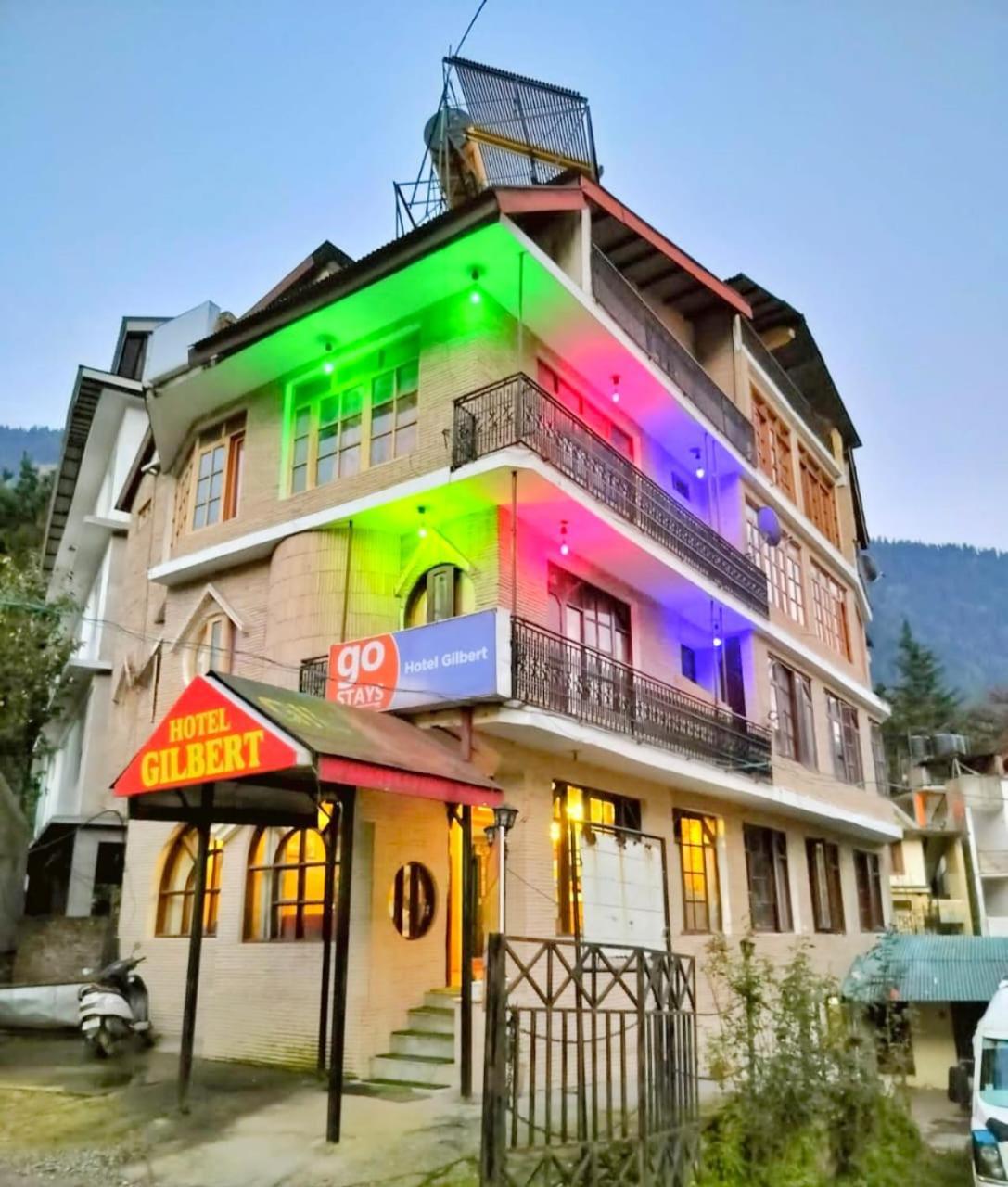 Hotel Gilbert Mountain View Manali  Bagian luar foto