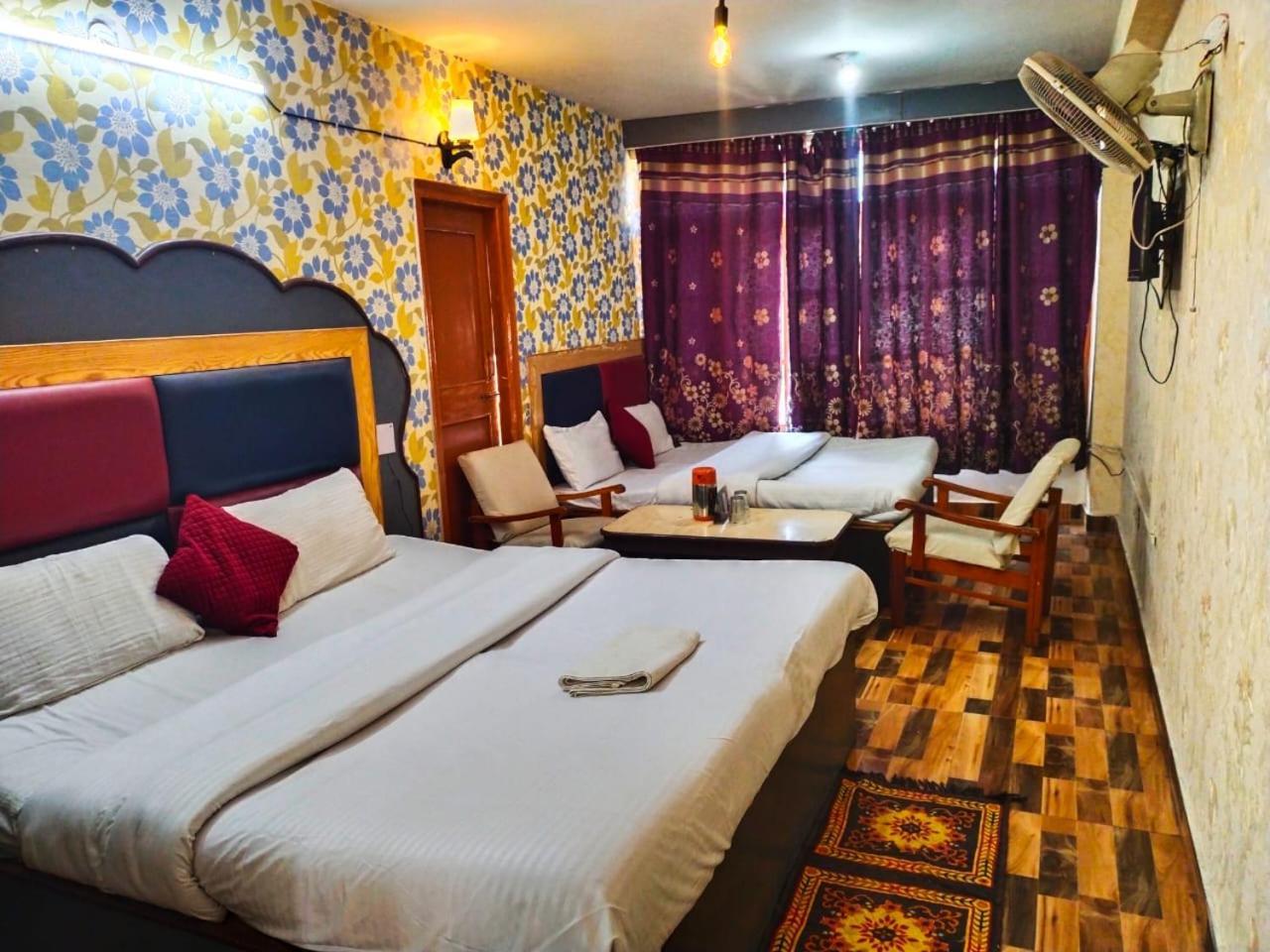 Hotel Gilbert Mountain View Manali  Bagian luar foto